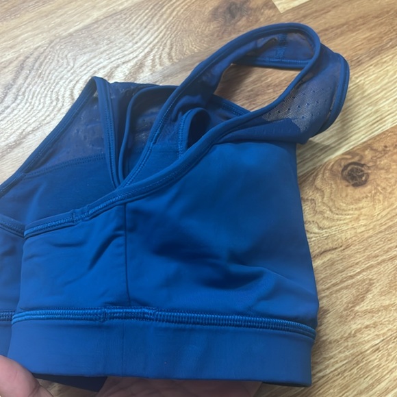 Lululemon Dark Royal Blue Bra size 8 - Picture 10 of 16